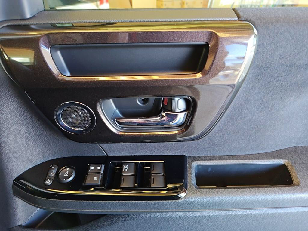 Ｎ＿ＢＯＸカスタムＧ・Ｌターボホンダセンシングの写真 20