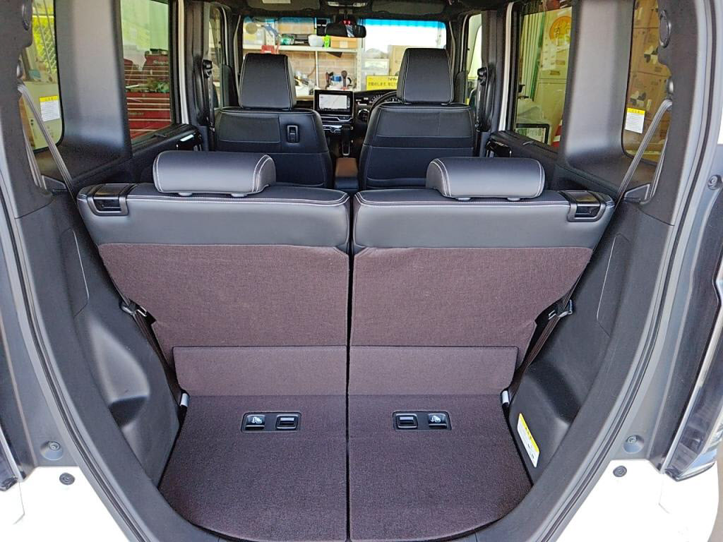 Ｎ＿ＢＯＸカスタムＧ・Ｌターボホンダセンシングの写真 25