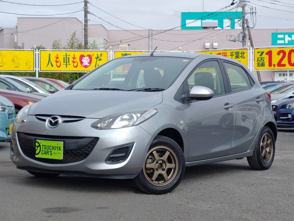 マツダ　デミオ　１３Ｃ