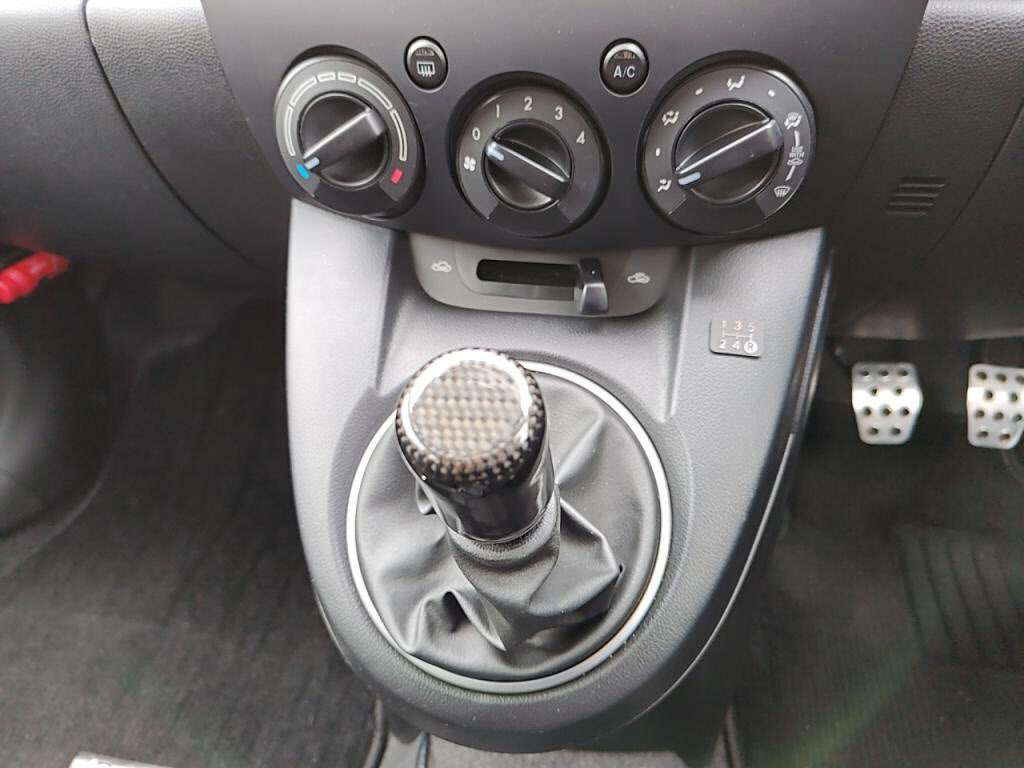 デミオ１３Ｃの写真 15