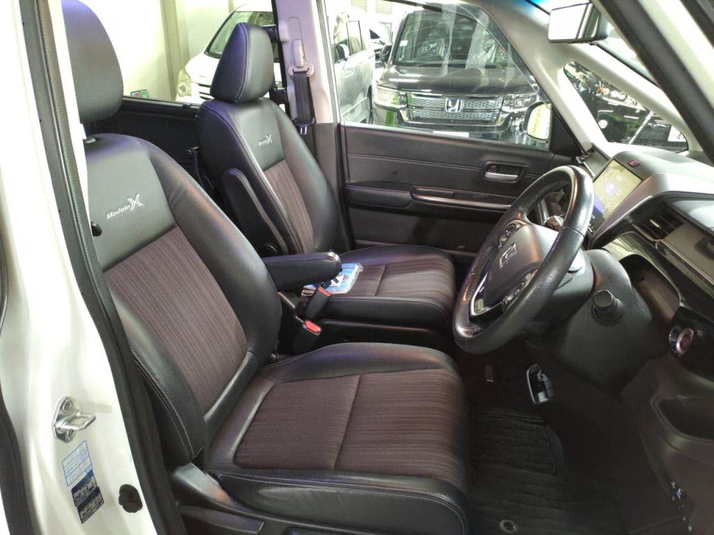 フリードモデューロＸモデューロＸホンダセンシングの写真 21