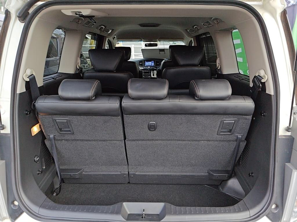 エルグランドハイウェイスターの写真 25