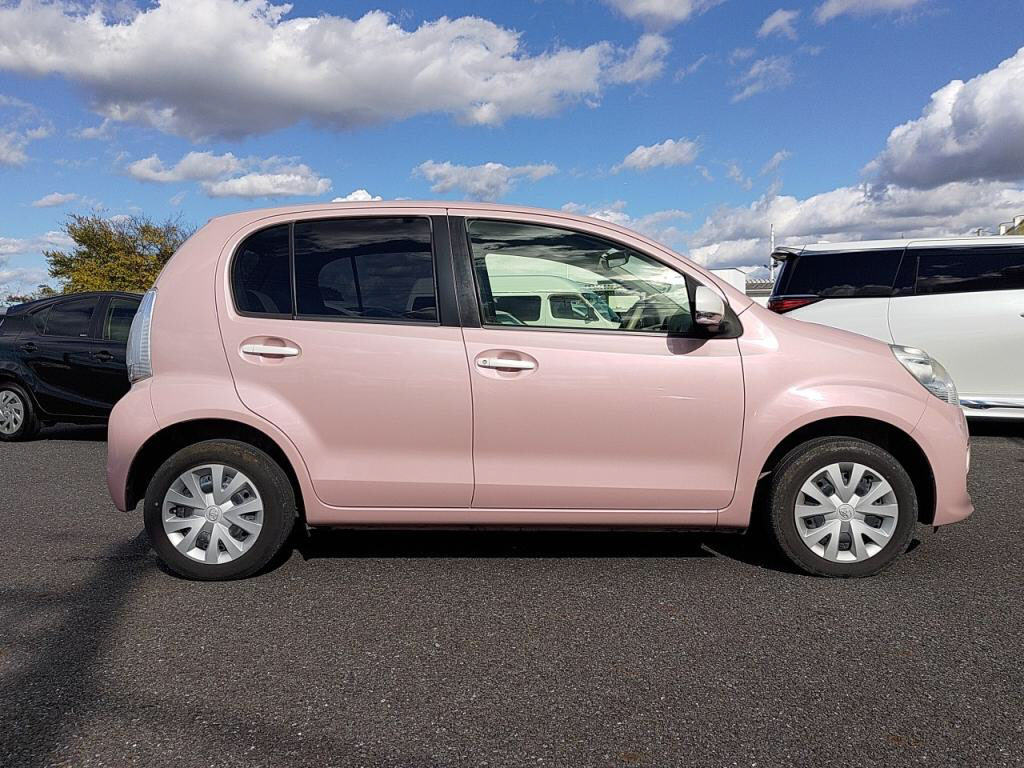 パッソプラスハナの写真 11