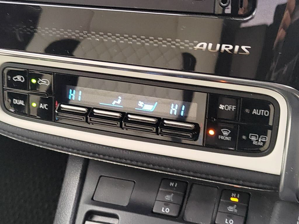 オーリスハイブリッドハイブリッドＧパッケージの写真 14