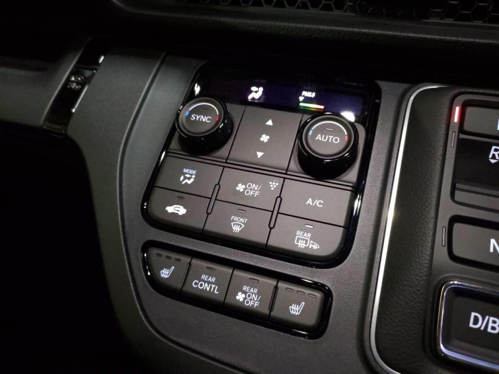 ステップワゴンスパーダＨＶｅＨＥＶスパーダプレミアムラインブラックＥｄの写真 18