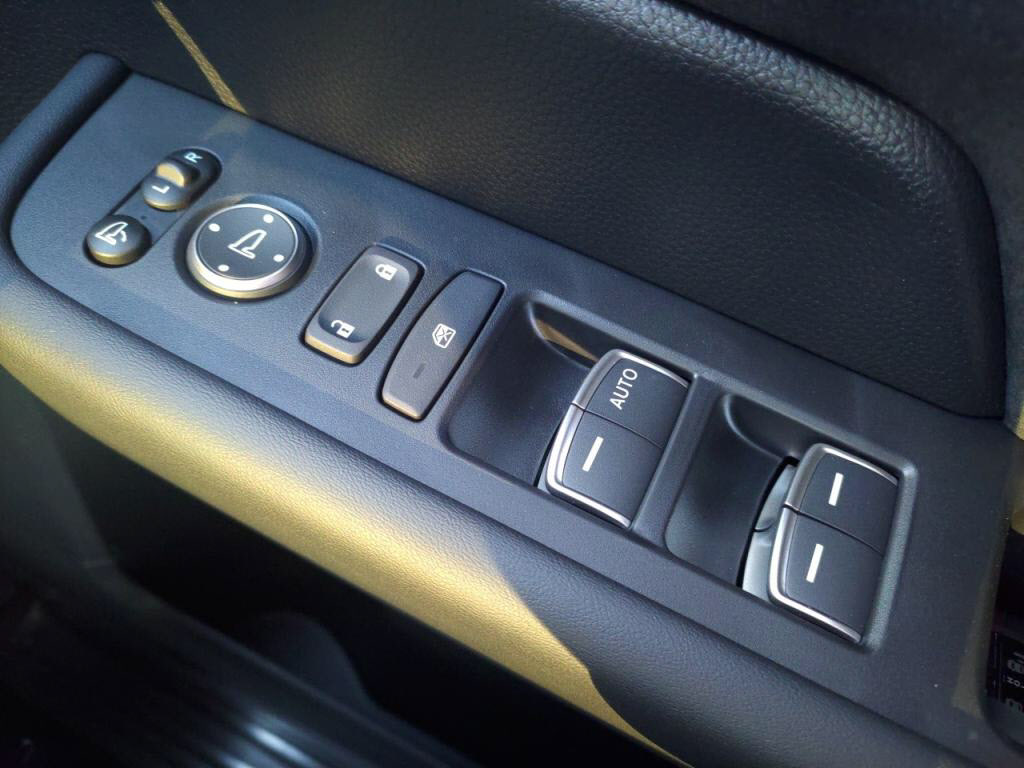 ステップワゴンスパーダＨＶｅＨＥＶスパーダプレミアムラインブラックＥｄの写真 13