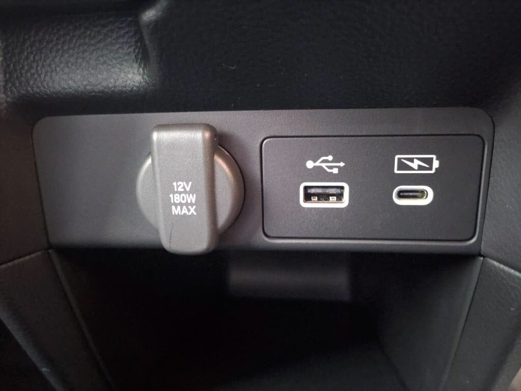 ステップワゴンスパーダＨＶｅＨＥＶスパーダプレミアムラインブラックＥｄの写真 16