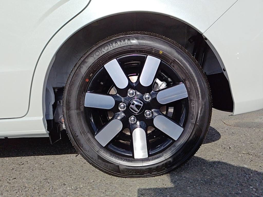 フリードハイブリッドｅＨＥＶエアーＥＸの写真 28