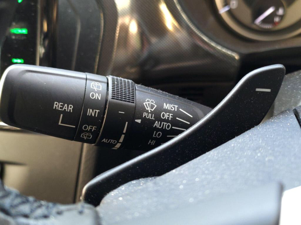 エスクードハイブリッドヒョウジュンの写真 15