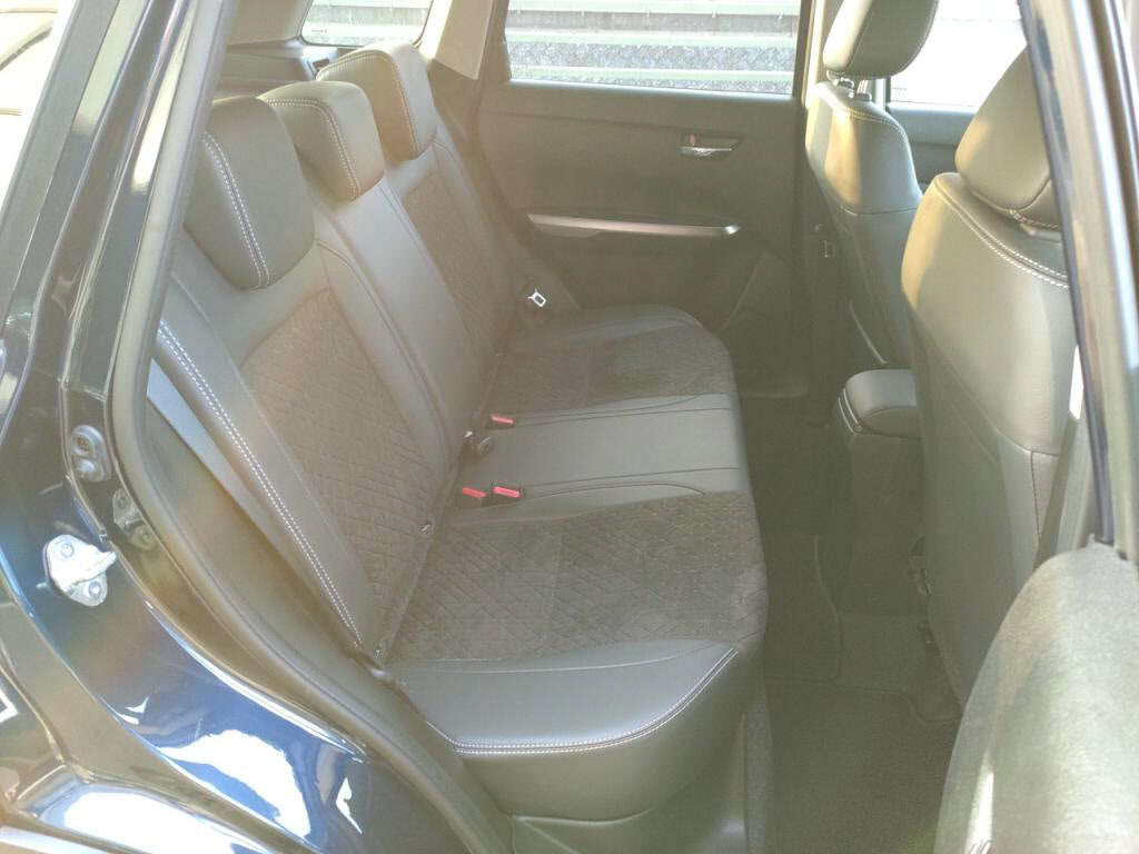 エスクードハイブリッドヒョウジュンの写真 22