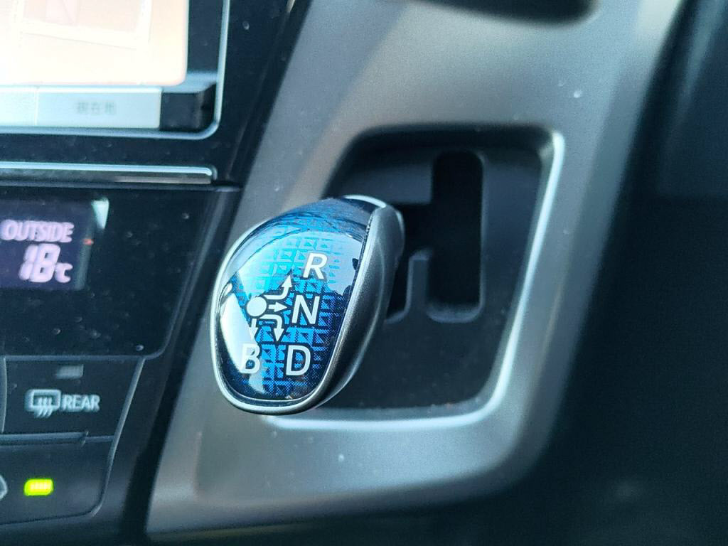 プリウスαＳの写真 15