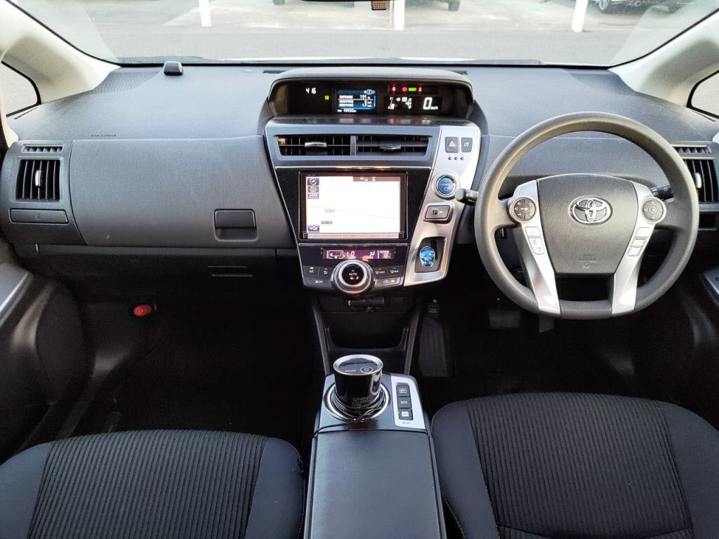 プリウスαＳの写真 3