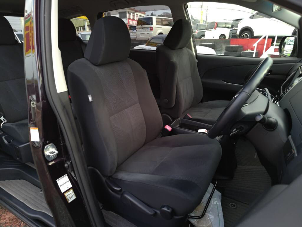 エスティマアエラスの写真 13