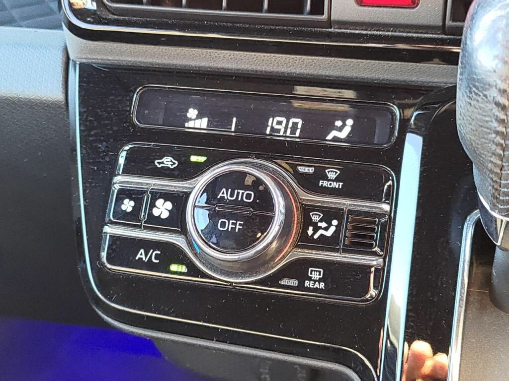 タントカスタムカスタムＲＳの写真 14