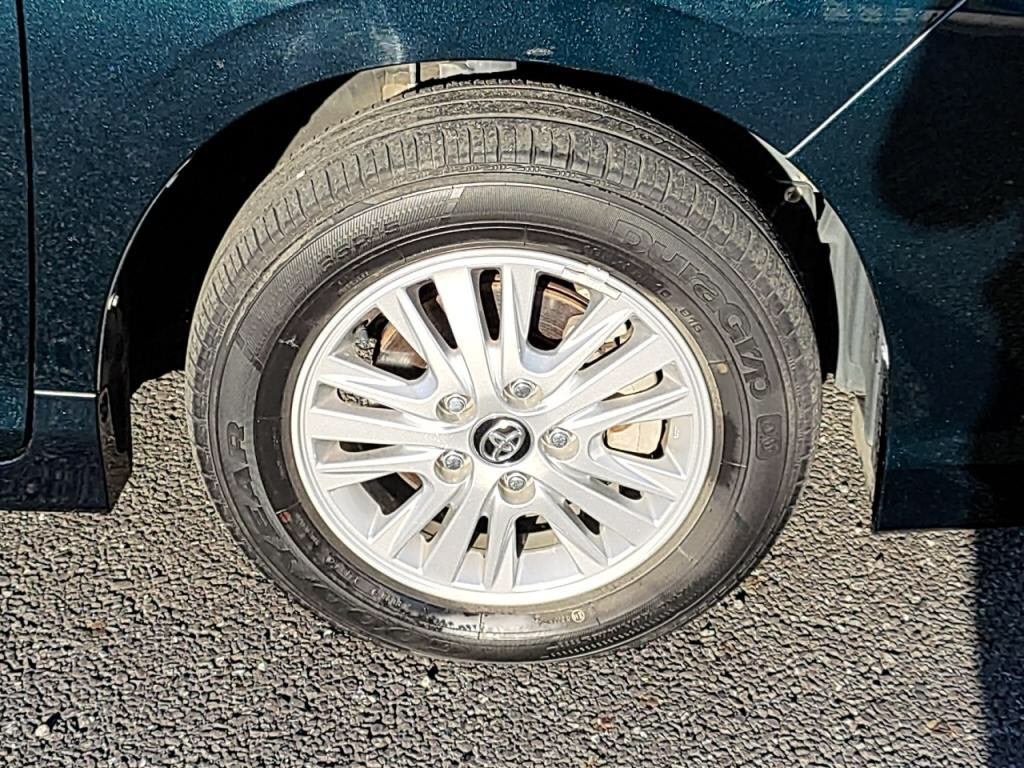 ヴォクシーＶの写真 30