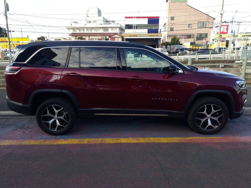 ジープコマンダーリミテッドの写真 11