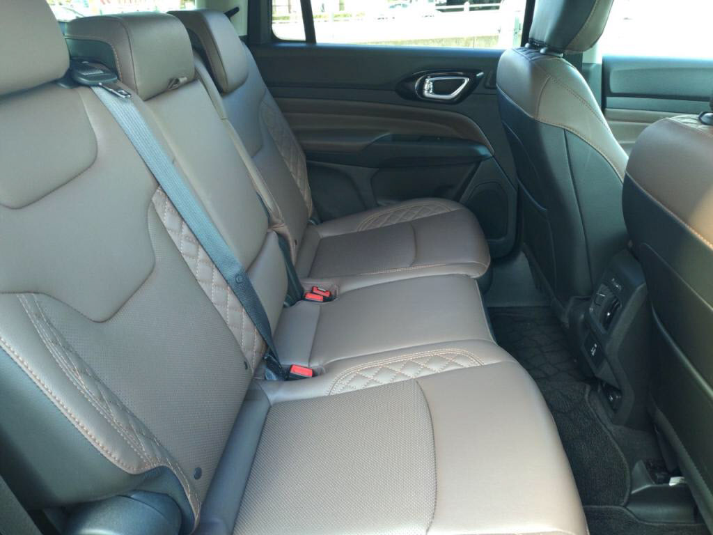 ジープコマンダーリミテッドの写真 21