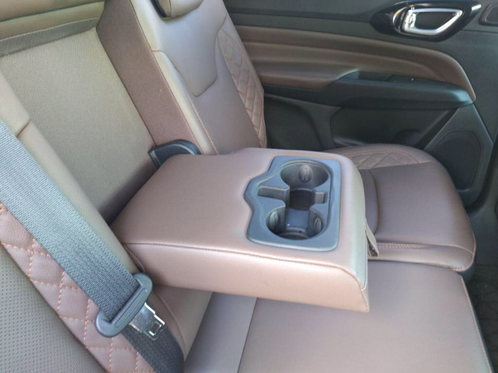 ジープコマンダーリミテッドの写真 23