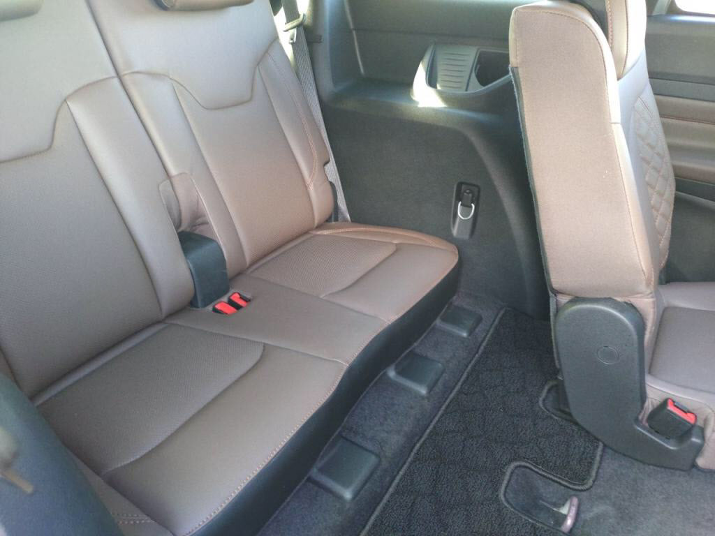 ジープコマンダーリミテッドの写真 24