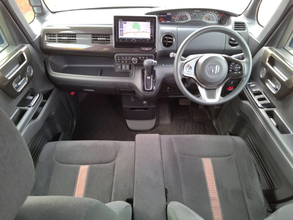 Ｎ＿ＢＯＸカスタムＧ・Ｌホンダセンシングの写真 3