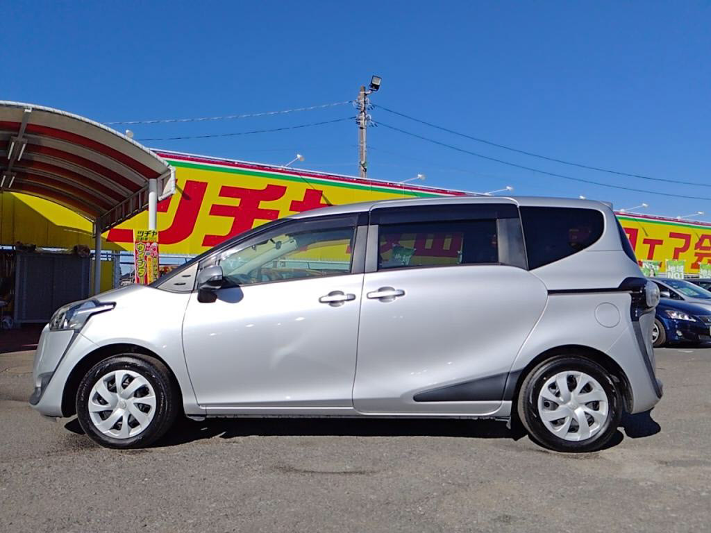 シエンタＧの写真 12