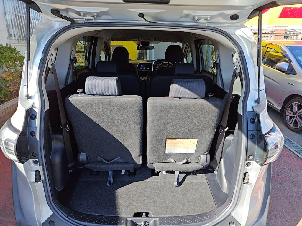 シエンタＧの写真 25