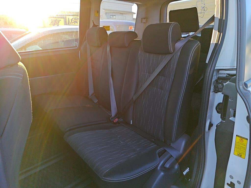 ヴォクシーＺＳキラメキ２の写真 21