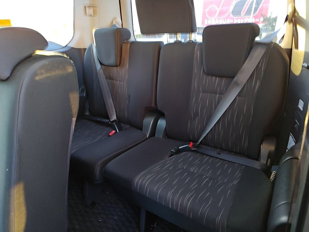 ヴォクシーＺＳキラメキ２の写真 22