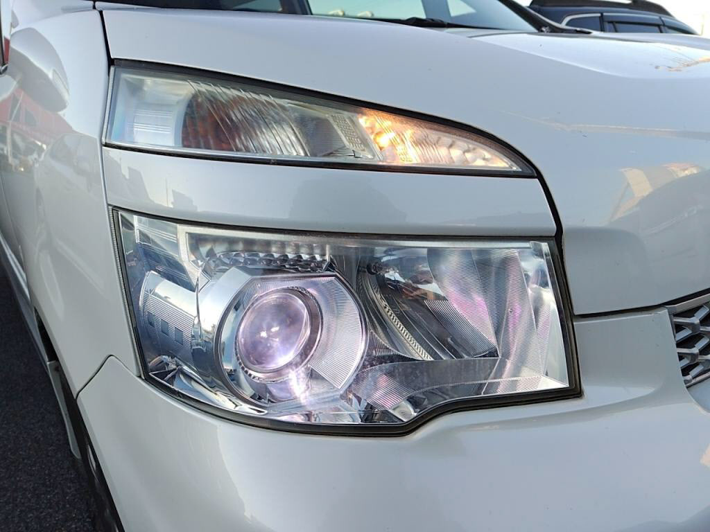 ヴォクシーＺＳキラメキ２の写真 7