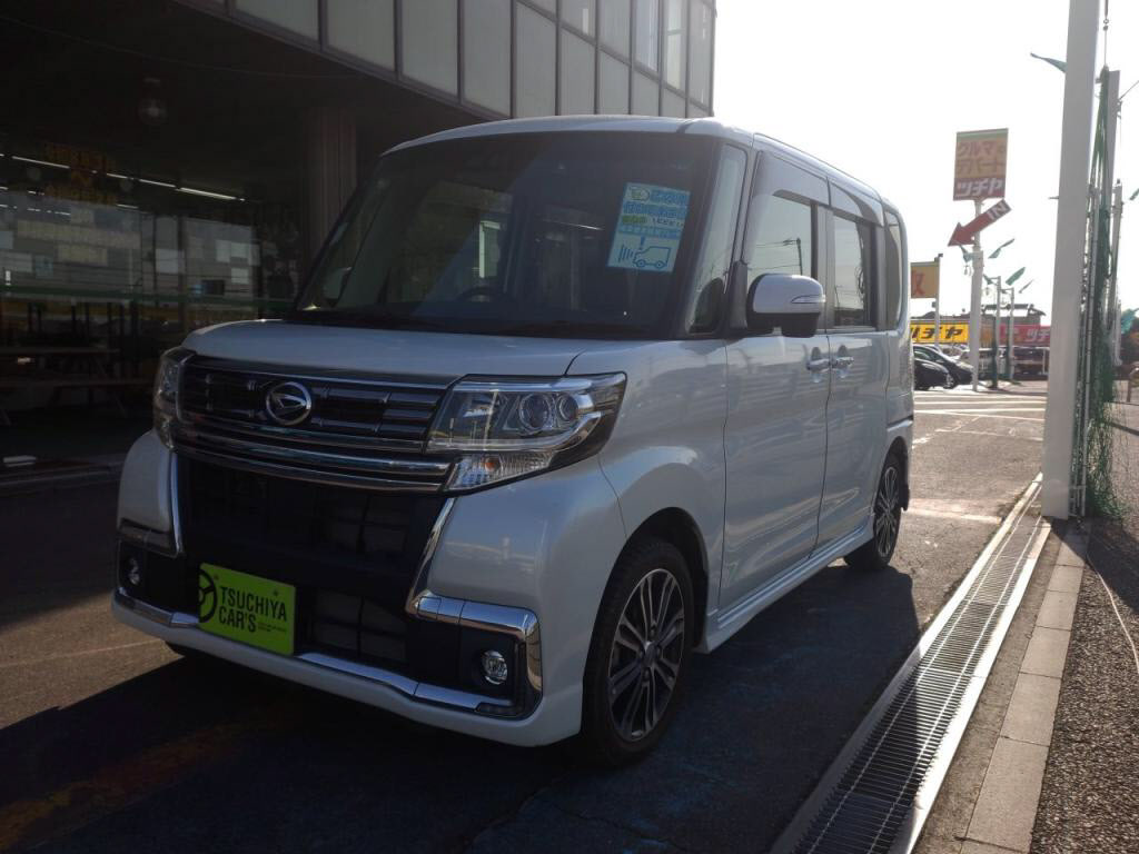 ダイハツ　タントカスタム　カスタムＲＳトップエディションＳＡ３