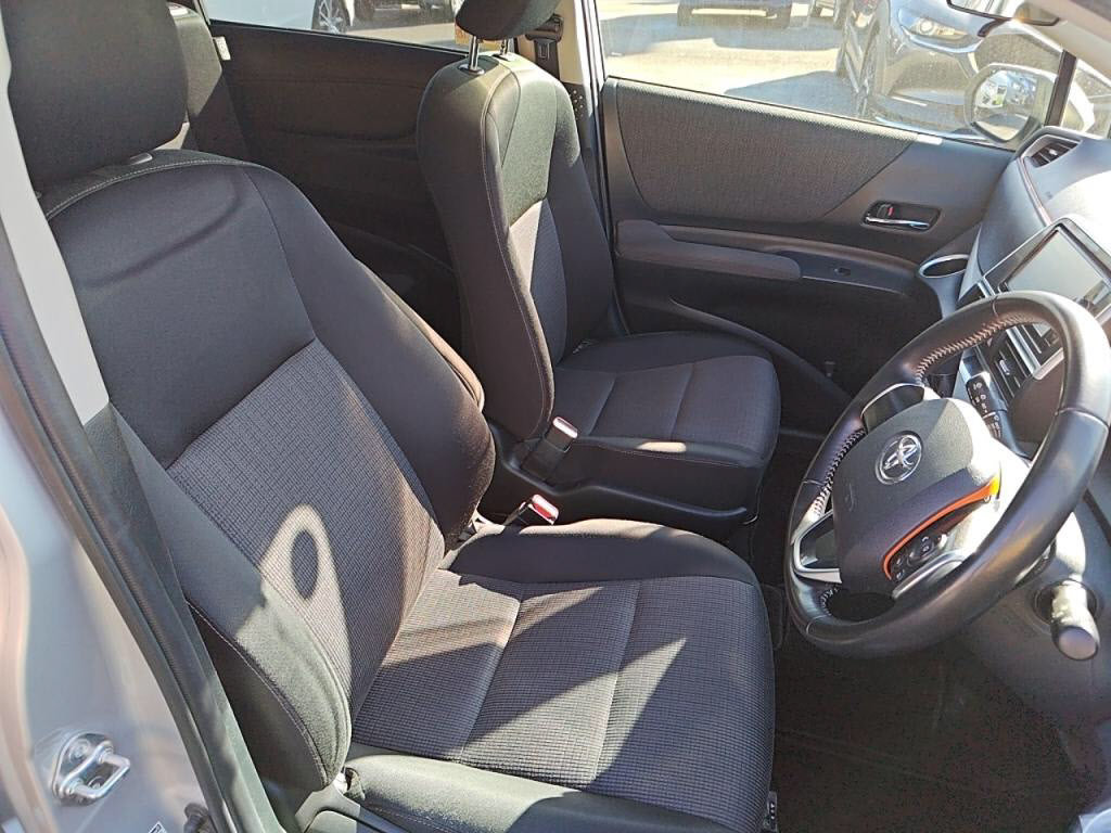 シエンタハイブリッドハイブリッドファンベースＧの写真 19