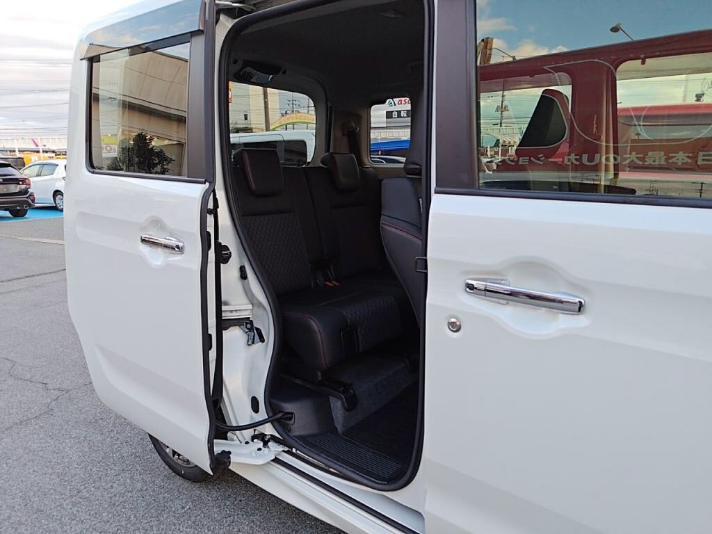 フレアワゴンカスタムスタイルハイブリッドＸＴの写真 10