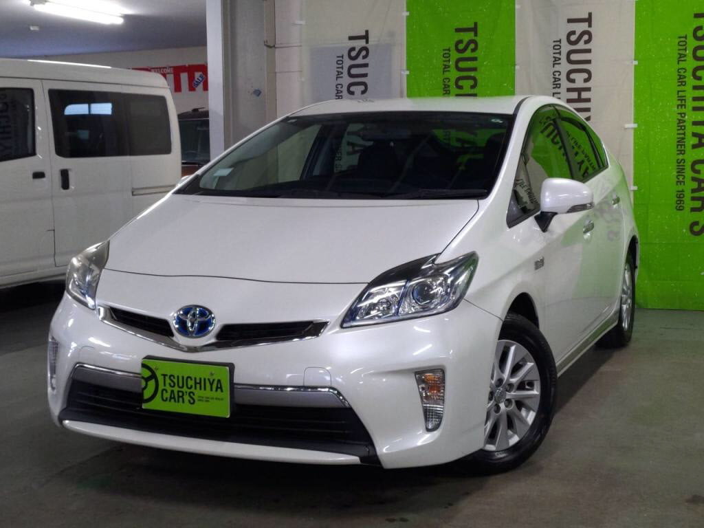 トヨタ　プリウスＰＨＥＶ　Ｓ