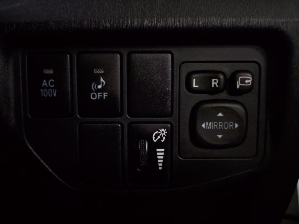 プリウスＰＨＥＶＳの写真 17