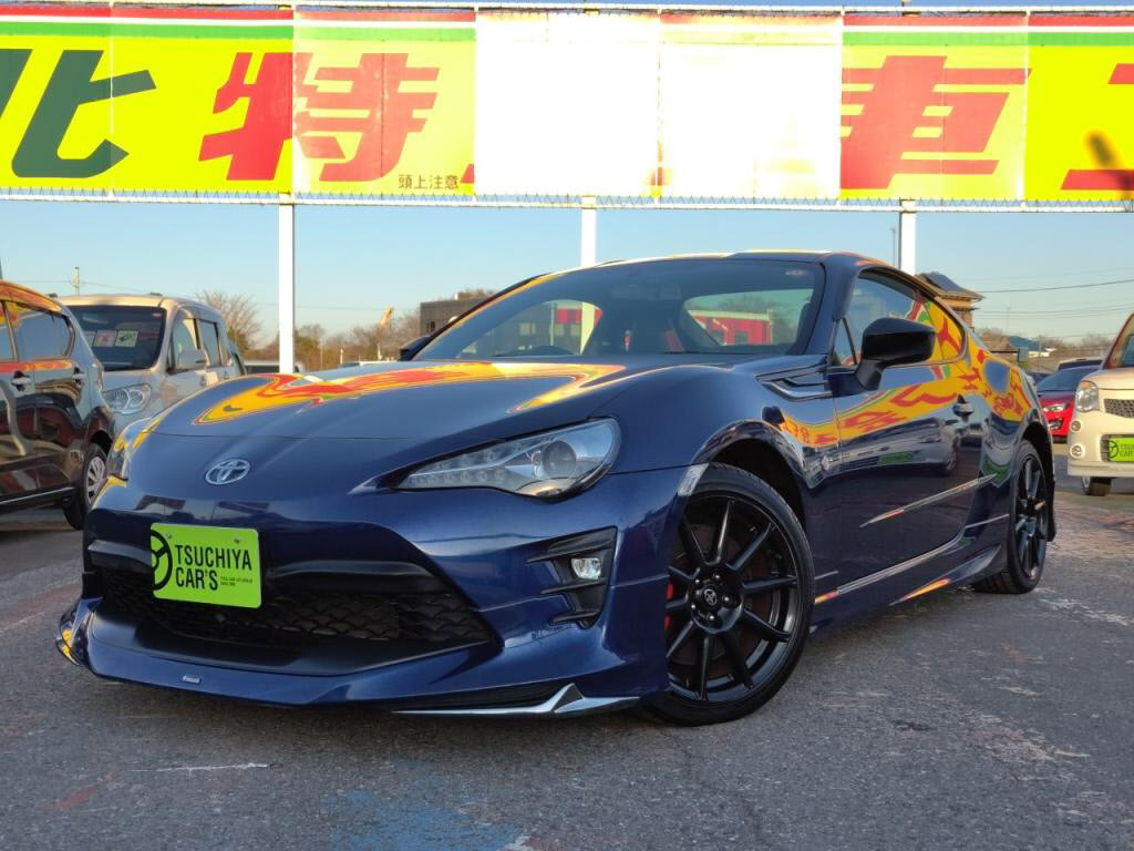 トヨタ　８６　ＧＴリミテッドブラックパッケージ