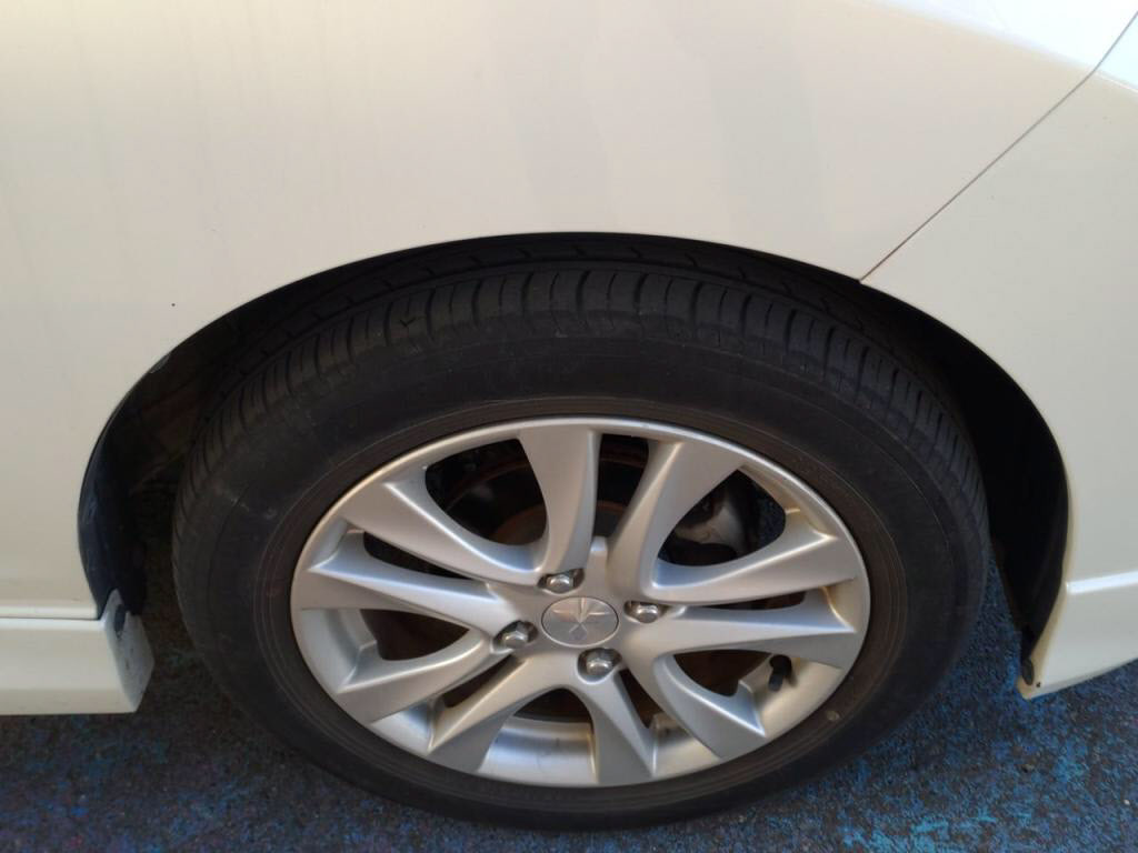 デリカＤ２ハイブリッドＭＺの写真 11