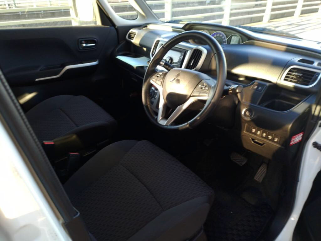 デリカＤ２ハイブリッドＭＺの写真 13