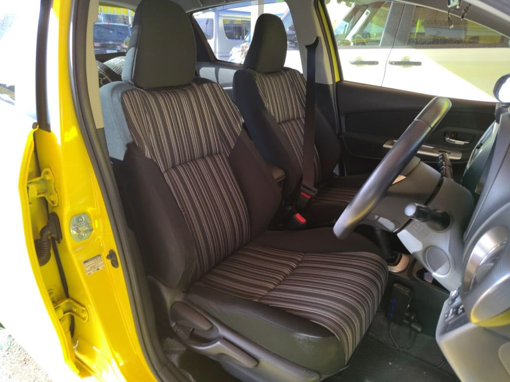 ヴィッツ５ＤＲＳの写真 13