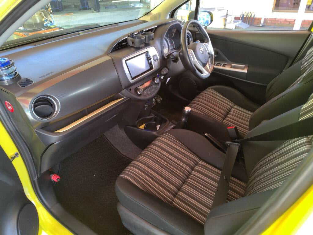 ヴィッツ５ＤＲＳの写真 22