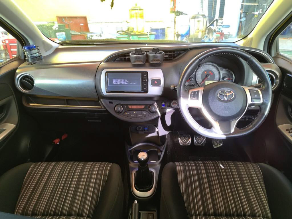 ヴィッツ５ＤＲＳの写真 3