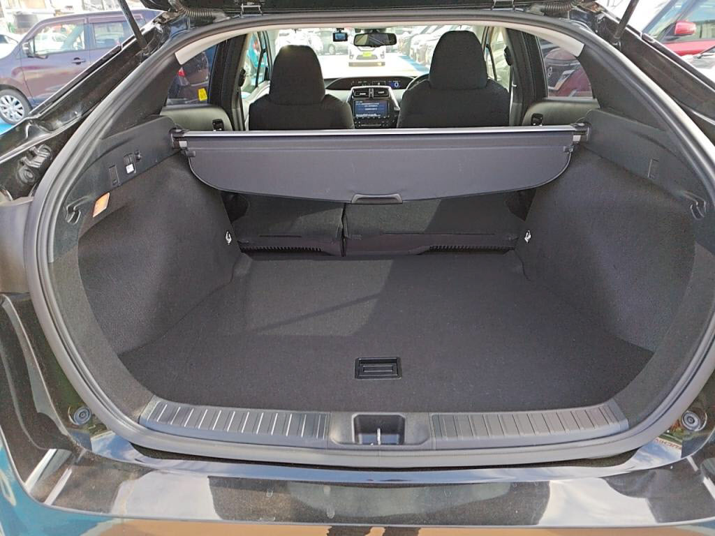 プリウスＳセーフティプラスの写真 24