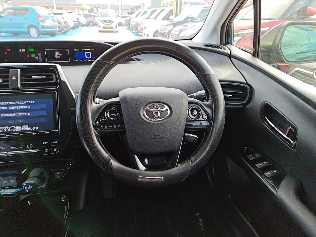プリウスＳセーフティプラスの写真 3