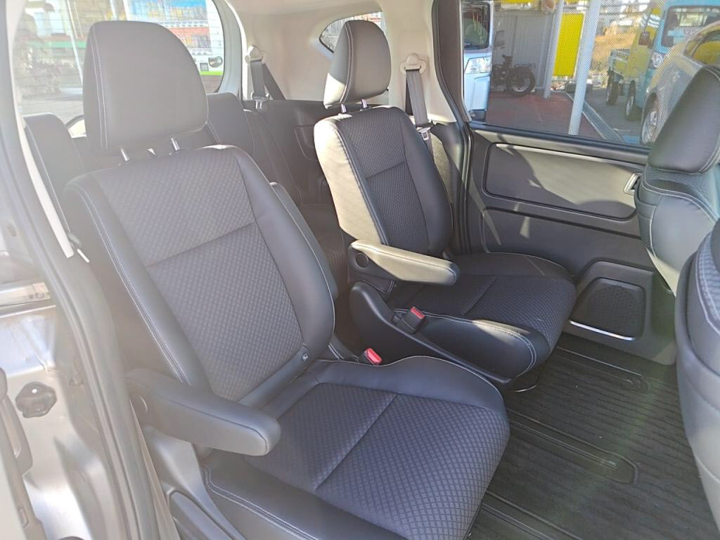 フリードＧホンダセンシングの写真 22