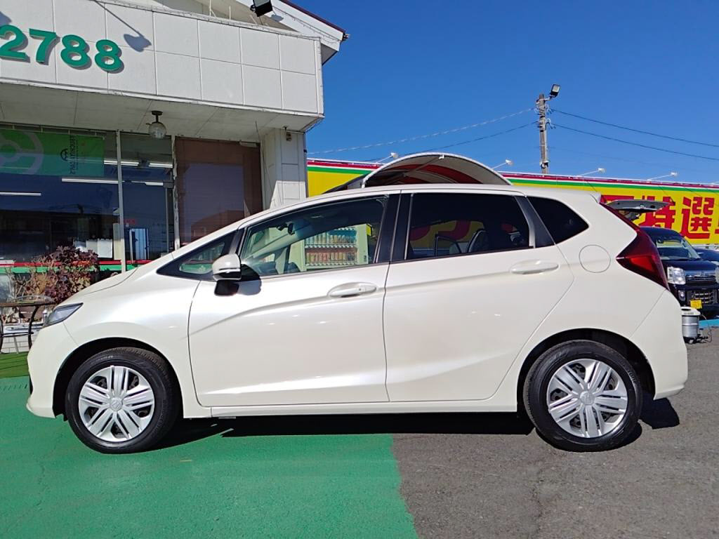 フィット１３Ｇ・Ｆの写真 12