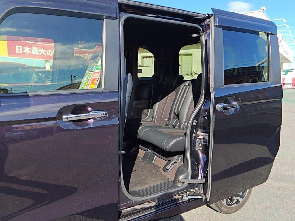 Ｎ＿ＢＯＸカスタムＧ・Ｌターボホンダセンシングの写真 8