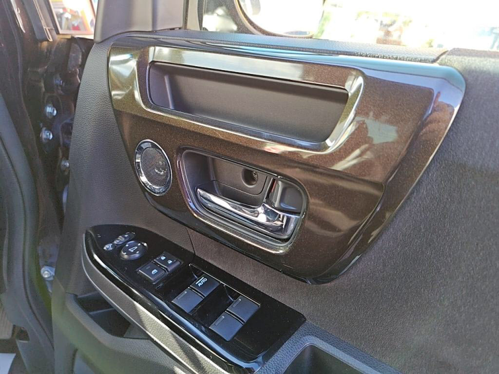 Ｎ＿ＢＯＸカスタムＧ・Ｌターボホンダセンシングの写真 9