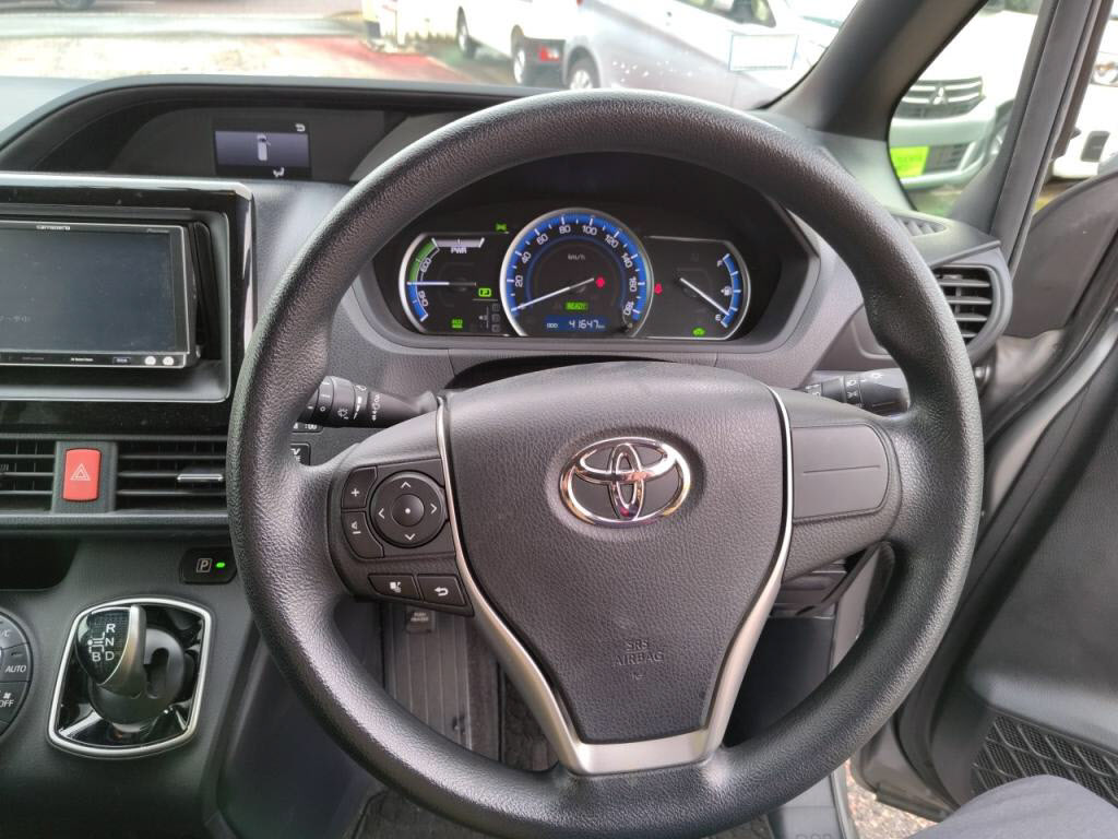 ノアハイブリッドハイブリッドＸディライトプラスの写真 14