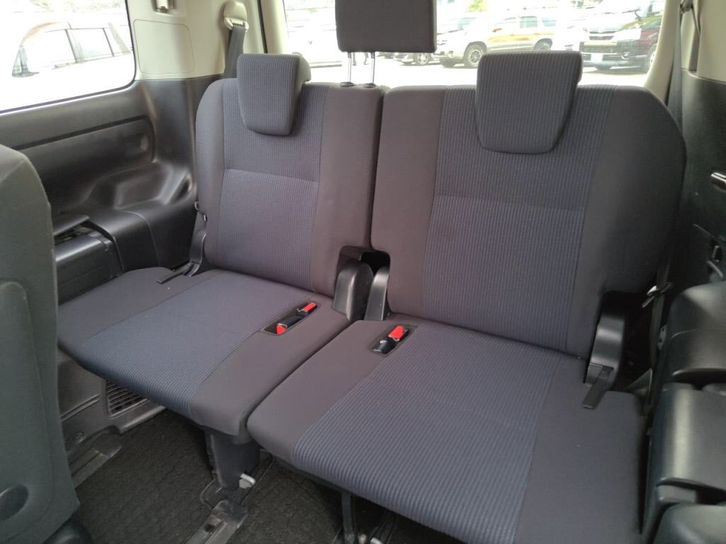 ノアハイブリッドハイブリッドＸディライトプラスの写真 23