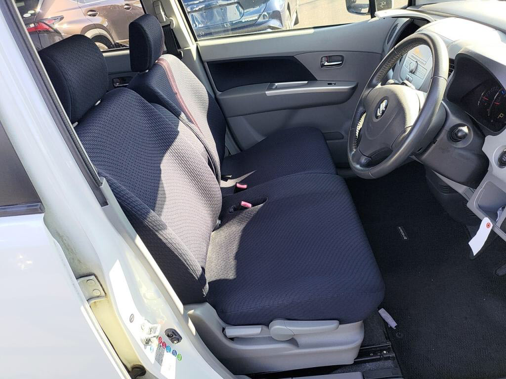 ワゴンＲＦＸリミテッドの写真 21