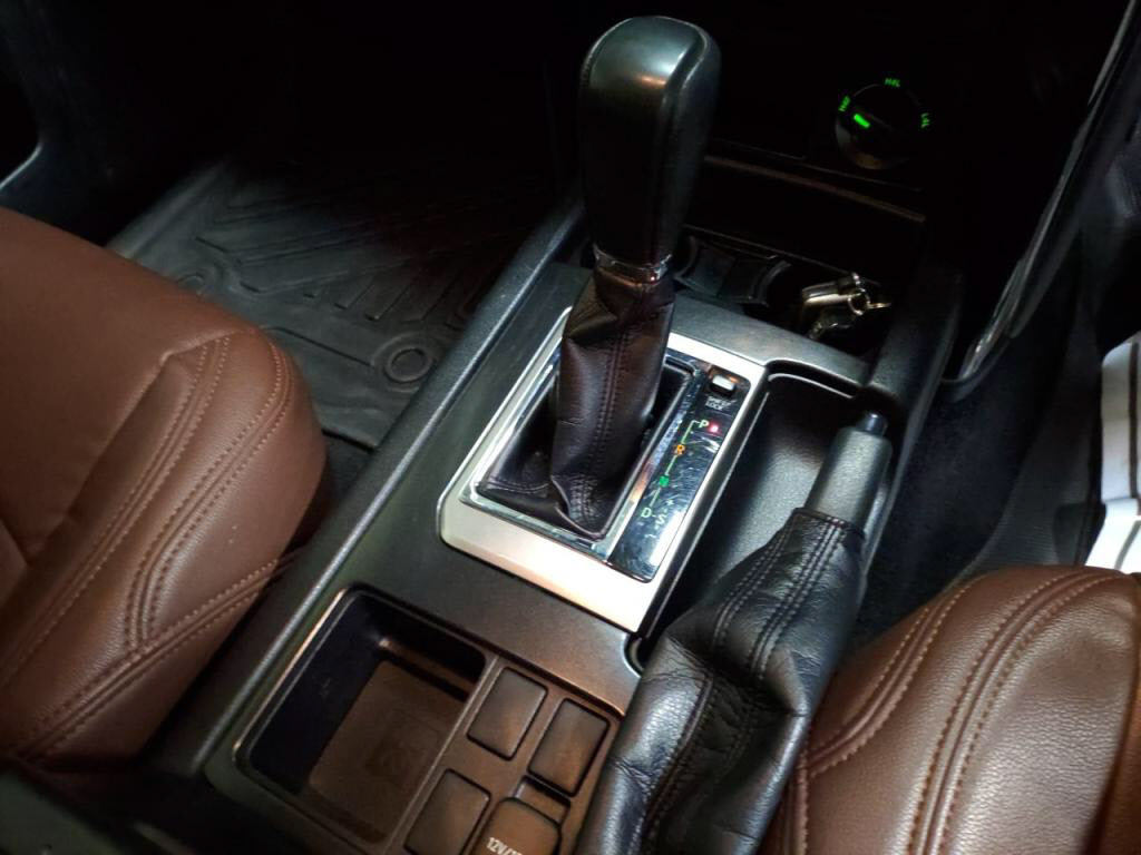 ランドクルーザープラド５ＤＴＸの写真 15